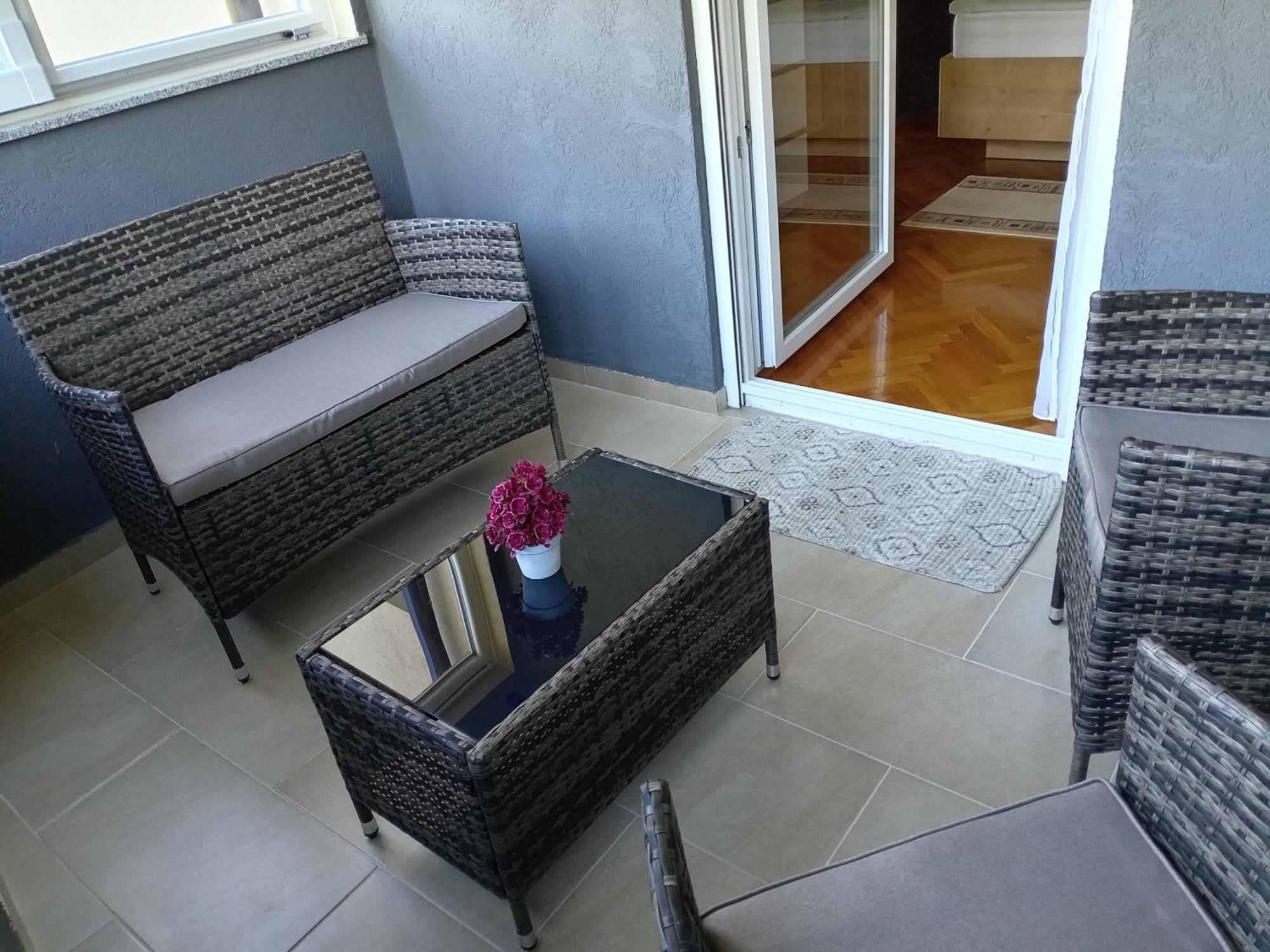 Apartmani Suzana Crikvenica Exterior photo
